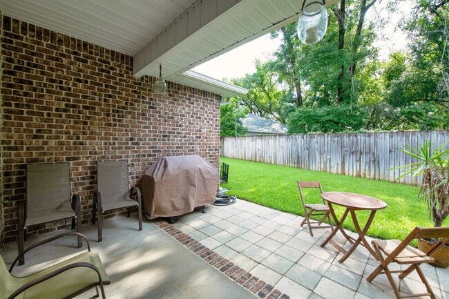 Building Photo - 902 Bay Breeze Cove