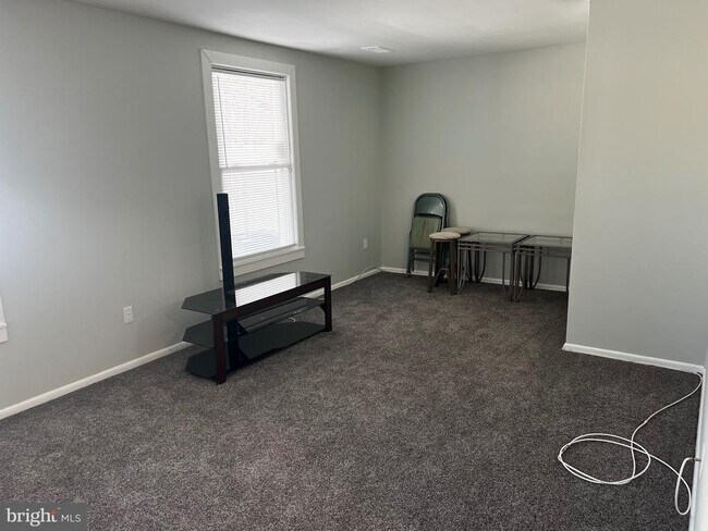 Building Photo - 1756 Hybrid Pl