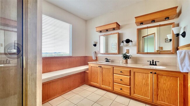 Building Photo - 21009 Fawn Ridge Dr