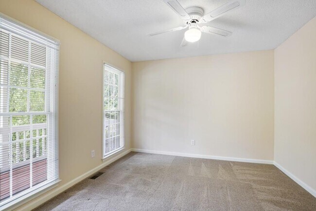Building Photo - 1312 Dungan Dr NW
