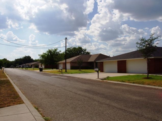 Primary Photo - 104-173 Highview Ln