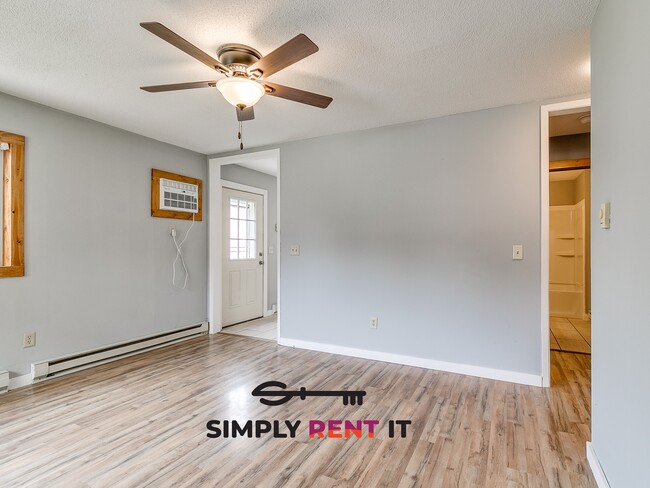 Building Photo - Sunset Ave 3 Bedroom Duplex in Kelley, IA