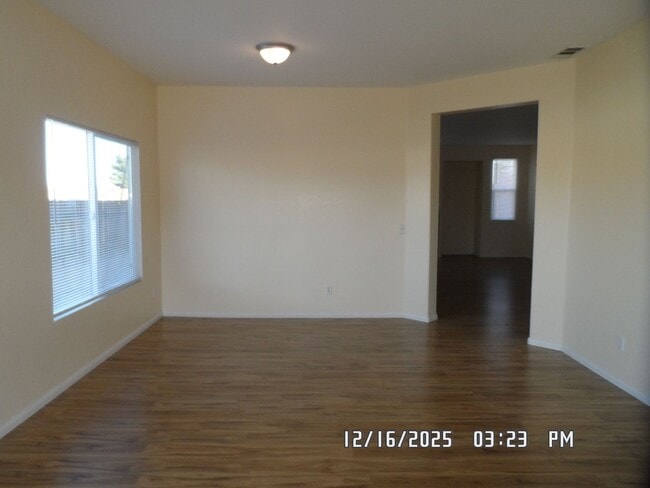 Building Photo - 4 Bedrooms, 2 Bathrooms, 3 Car Garage, 1899 sq. ft., Large Fenced, Front Yard Lawn, Near Schools ...