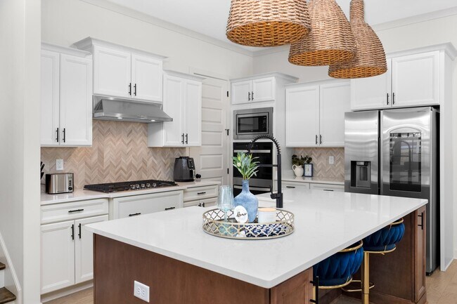 Building Photo - 5628 Gerber Rd