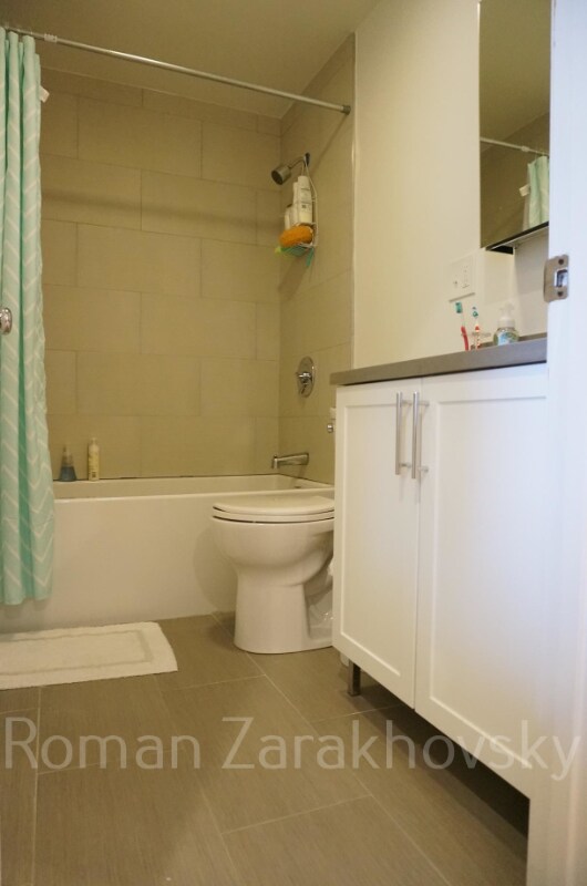 Building Photo - 10 Brainerd Rd