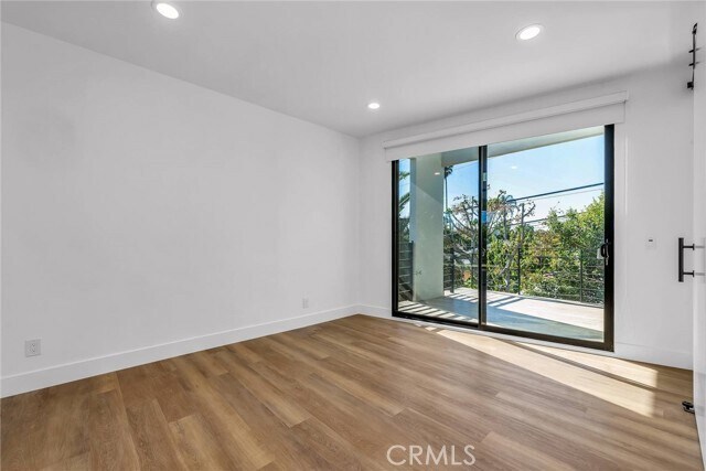 Building Photo - 1531 Wellesley Ave