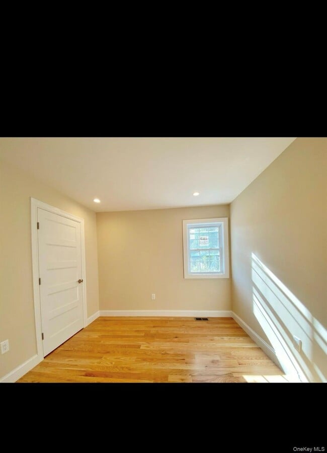 Building Photo - 114-85 177th Pl