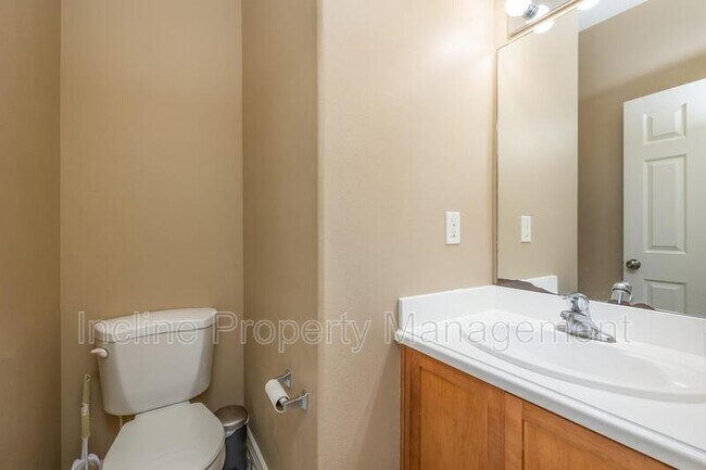 Building Photo - 176 N 570 E