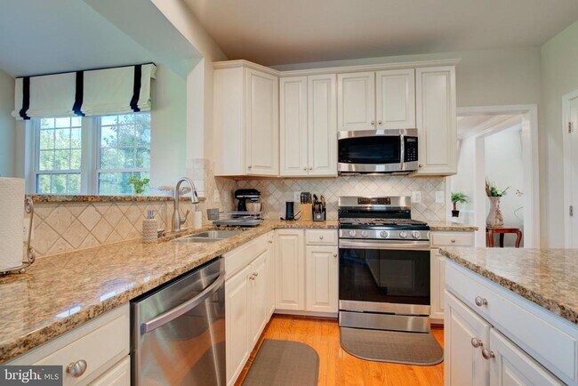 Building Photo - 25291 Kilkeen Way