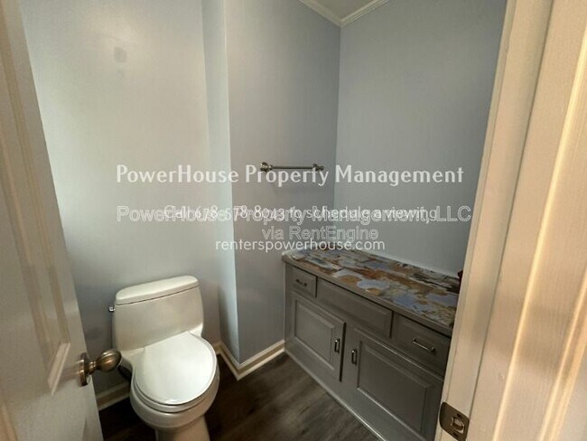 Building Photo - 790 Woodmont Dr