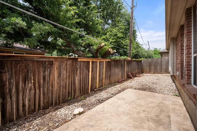 Building Photo - 4208 Glen Garden Dr