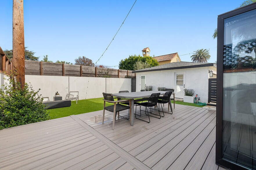 Building Photo - 236 Camellia Ln