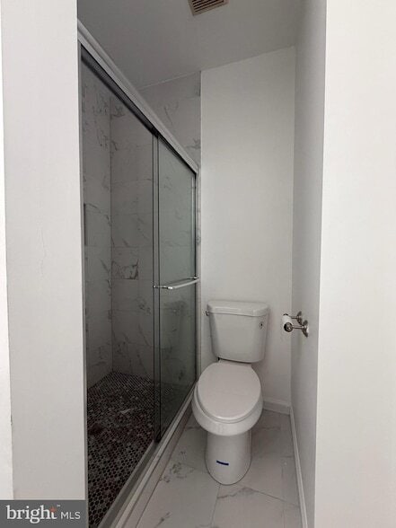 Building Photo - 7704 Periwinkle Way