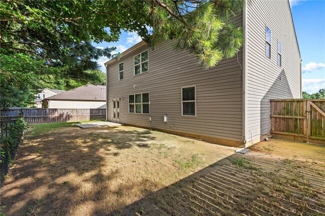Building Photo - 407 Aviary Ln