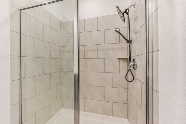 Building Photo - 21218 George Vancouver Ct