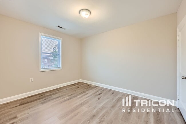Building Photo - 8516 Willow Oak Rd
