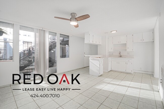 Primary Photo - 12007 Sycamore St