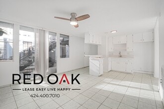 Building Photo - 12007 Sycamore St