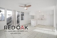 Building Photo - 12007 Sycamore St