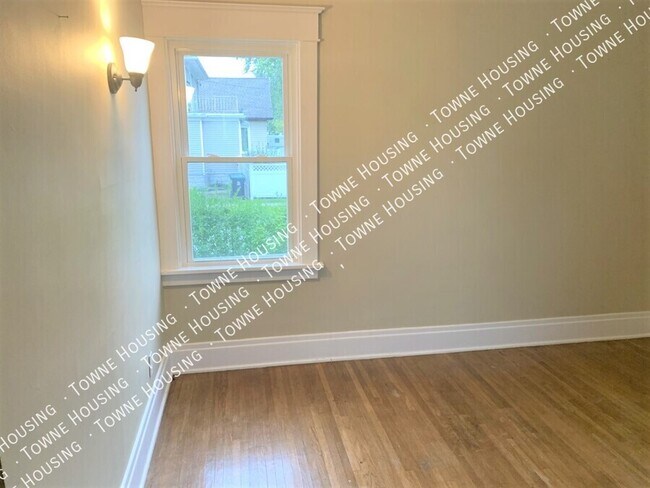 Building Photo - 92 Tremont Ave
