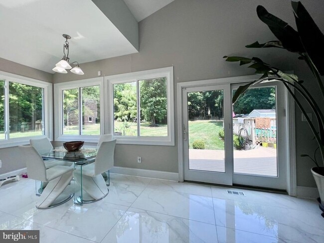 Building Photo - 3332 Philmont Ave