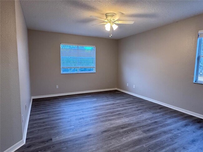 Building Photo - 14938 Deer Meadow Dr