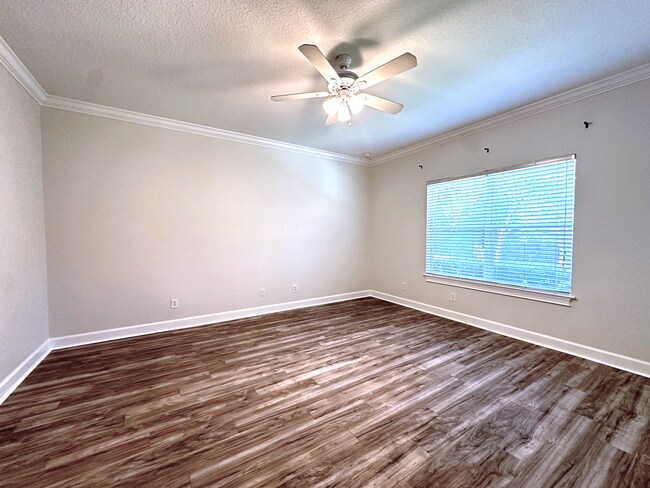 Building Photo - 95013 Poplar Way