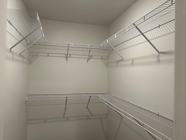 Building Photo - Newer 3 bedroom duplex - Aurora MO