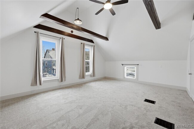 Building Photo - 444 W Ferry St