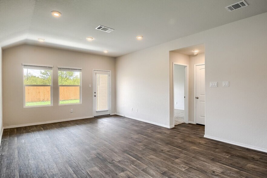 Building Photo - 745 Adler Way