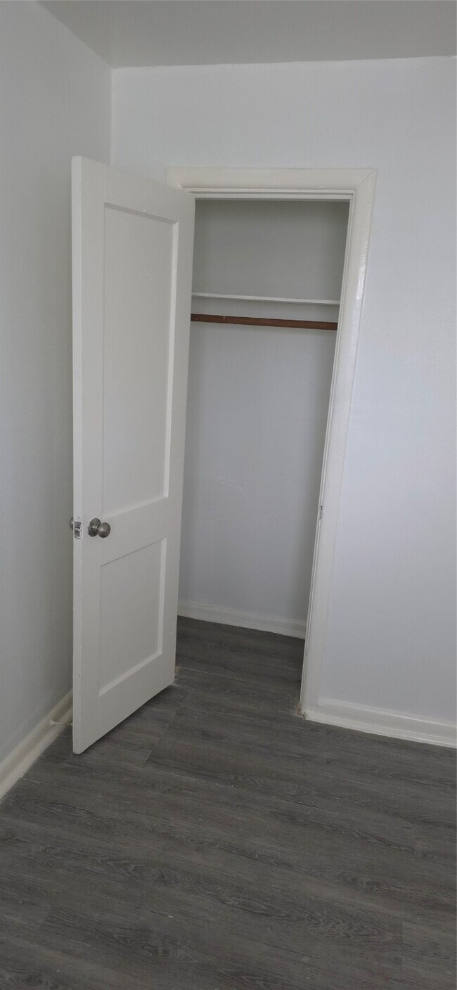 Building Photo - 2811 Iola St