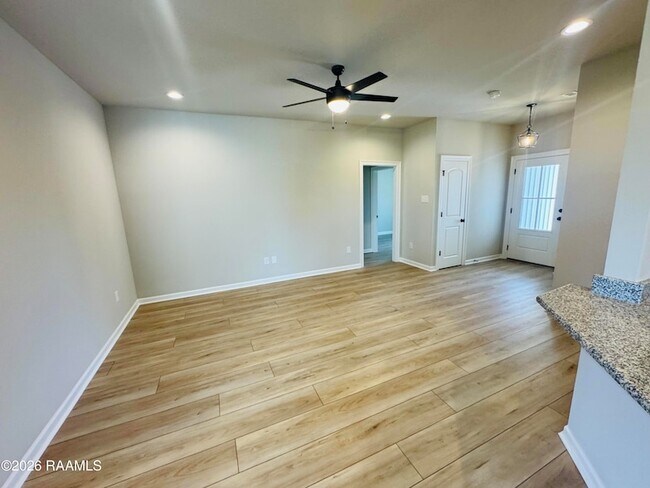 Building Photo - 7383 Alley Oak Ln
