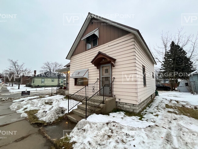 Building Photo - 1358 Pierce Ave