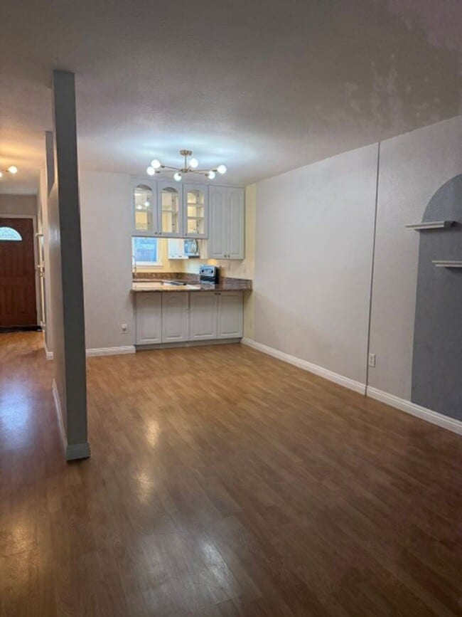 Building Photo - Sonoma Racquet Club Circle ~ Gorgeous 2 Bedroom 1.5 Bath in Rohnert Park