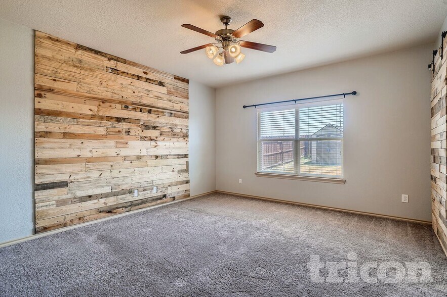 Building Photo - 8508 Axis Deer Run