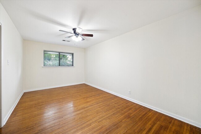 Building Photo - 8907 Autauga St