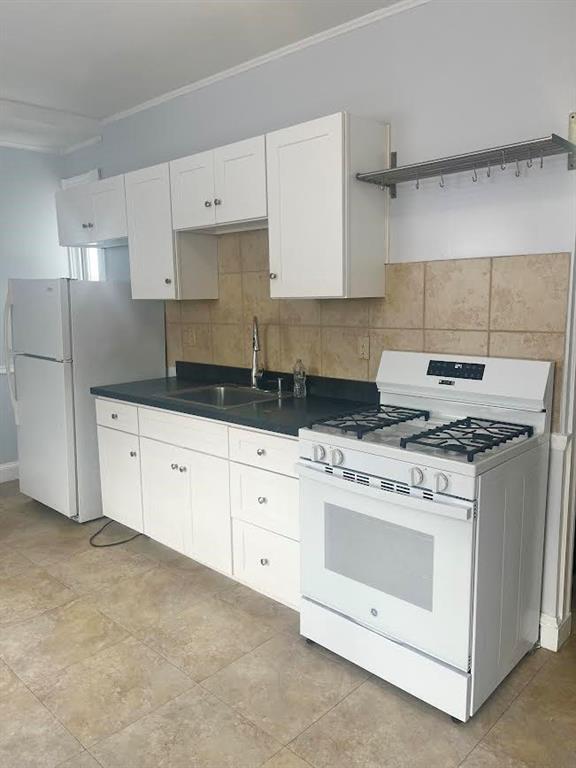 Building Photo - 9 Sherman St