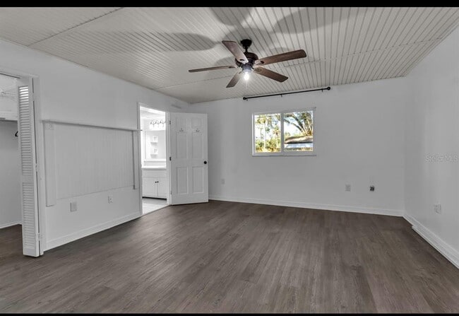 Building Photo - 20378 Emerald Ave