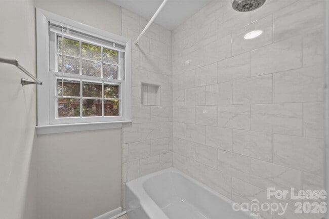 Building Photo - 4605 Coronado Dr