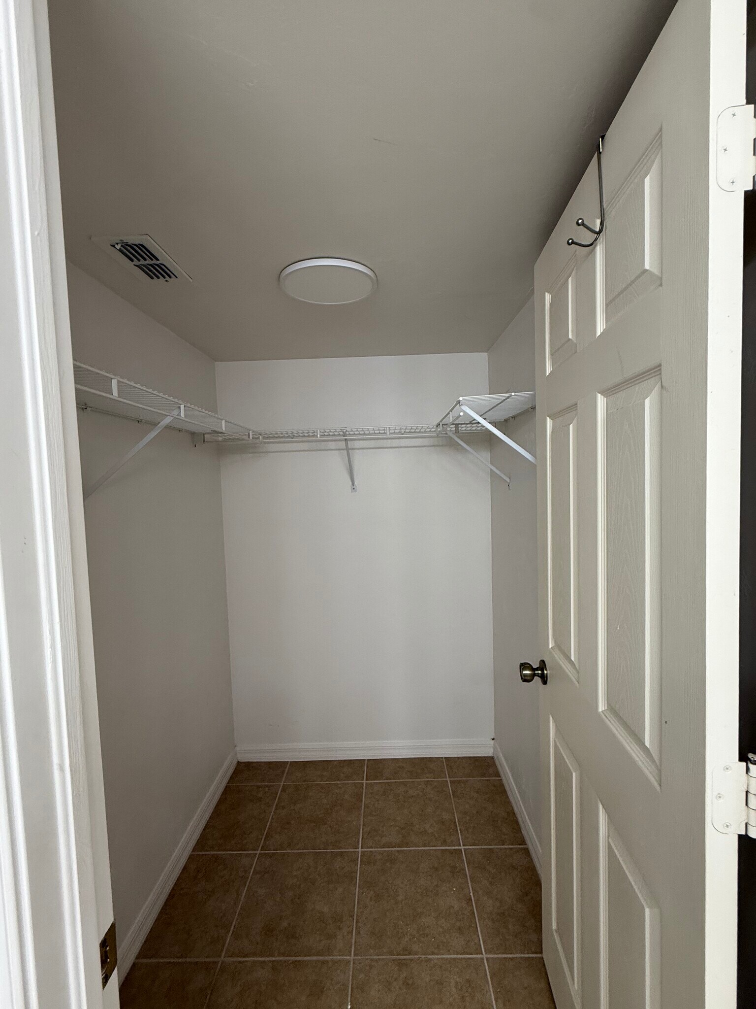 Building Photo - 28230 Pine Haven Way