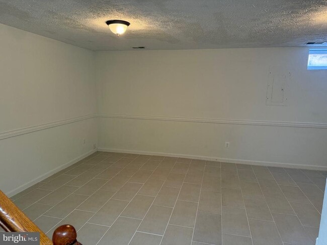 Building Photo - 16918 Toms River Loop