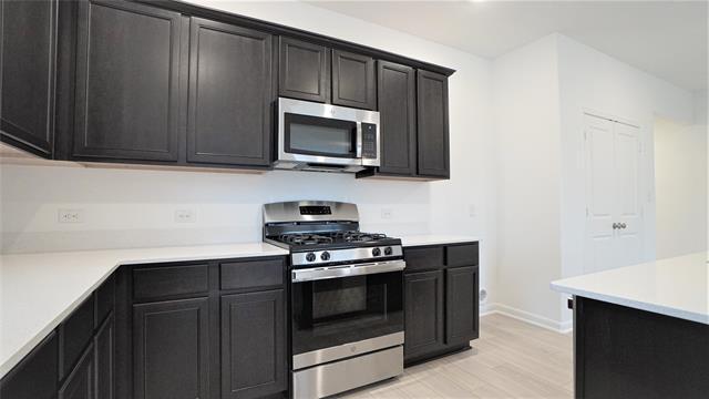 Building Photo - 1719 Arroyo Rd