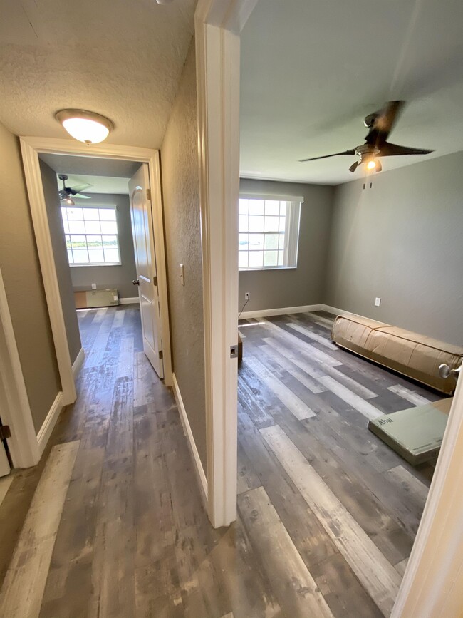 Building Photo - 2890 N Oakland Forest Dr