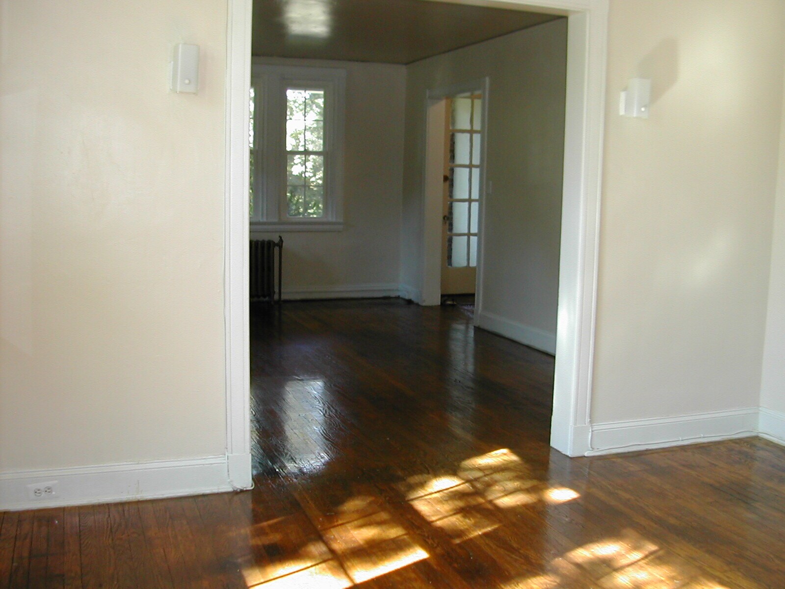 Building Photo - 4135 Roland Ave