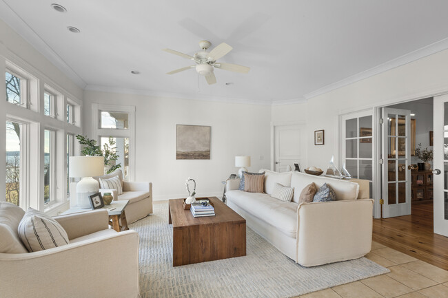 Building Photo - 35 Old Flds Wy