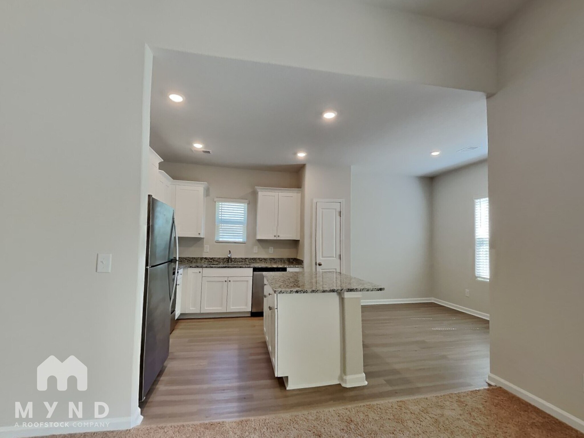 Building Photo - 350 Taverners Ln