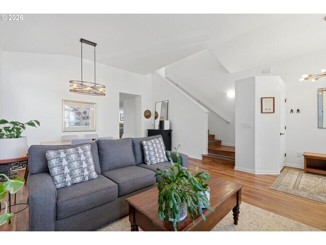 Building Photo - Beautifully Updated 5BR Home with Designer Kitchen, Main-Level Suite & Private Backyard Oasis Nea...
