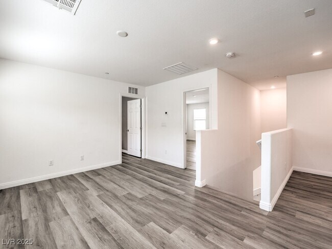Building Photo - 6077 Castle Gardens Ave