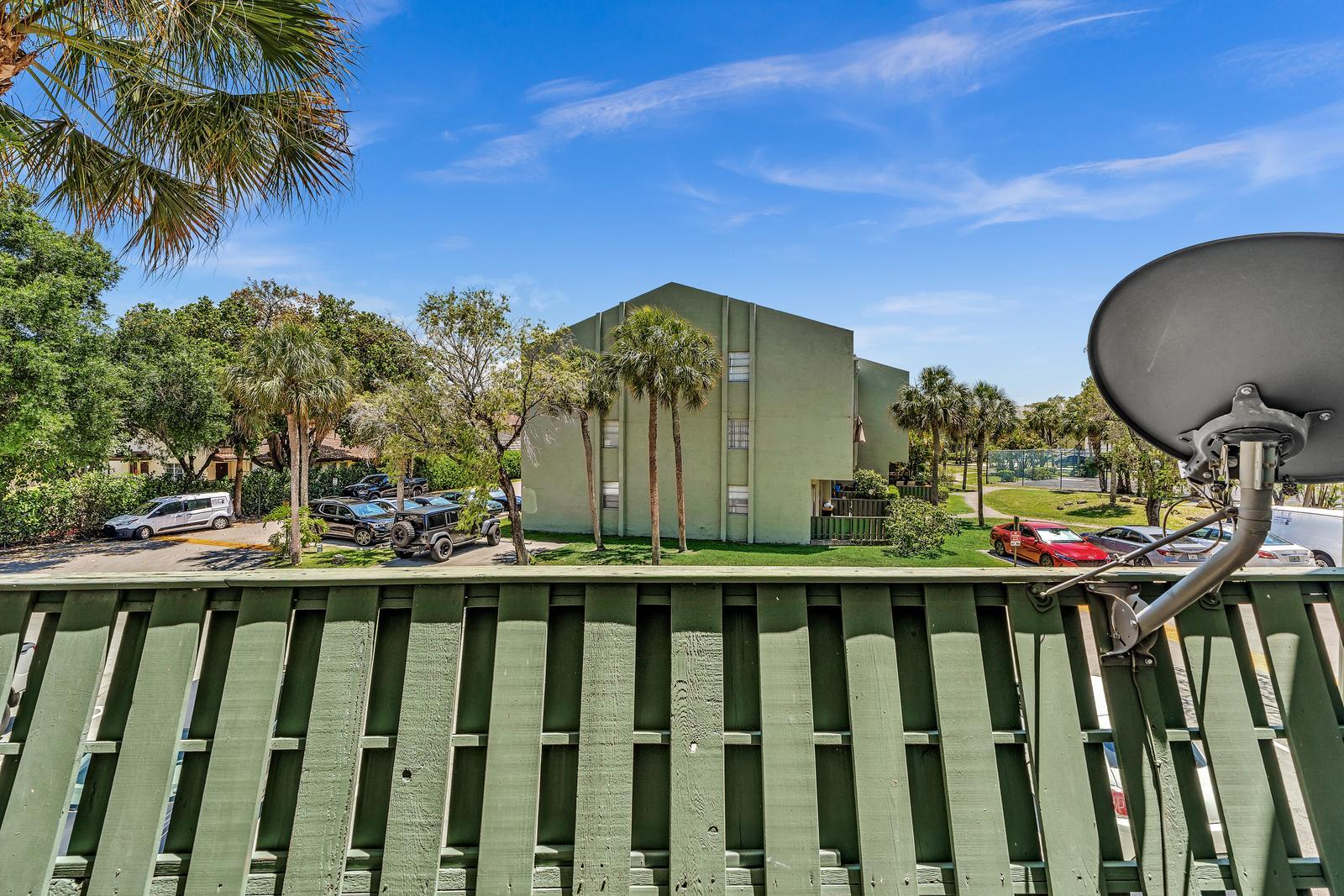 Building Photo - 8911 NW 28th Dr