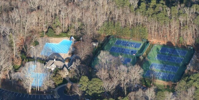 Building Photo - Stunning Home in Desirable Lochmere Community - SHORT TERM LEASE OPTIONS AVAILABLE